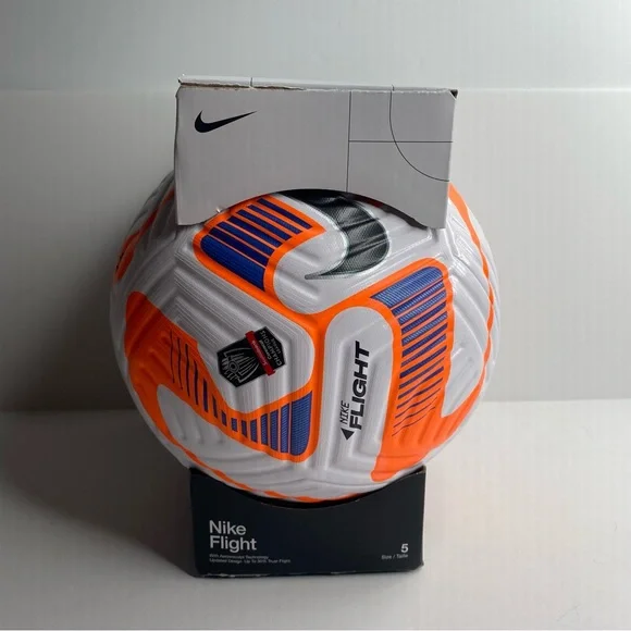 Nike | Games | Nike Flight Concafa Champions League Official